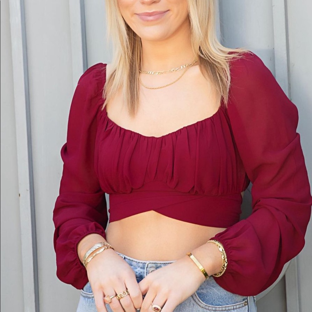 Boutique top size small w/ back tie